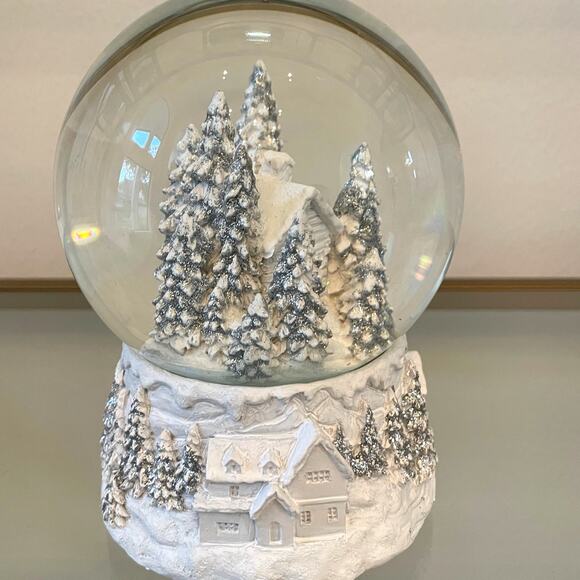 34TH & PINE Christmas Musical Waterglobe White & Silver Holiday Glam Decor NEW - Picture 4 of 10